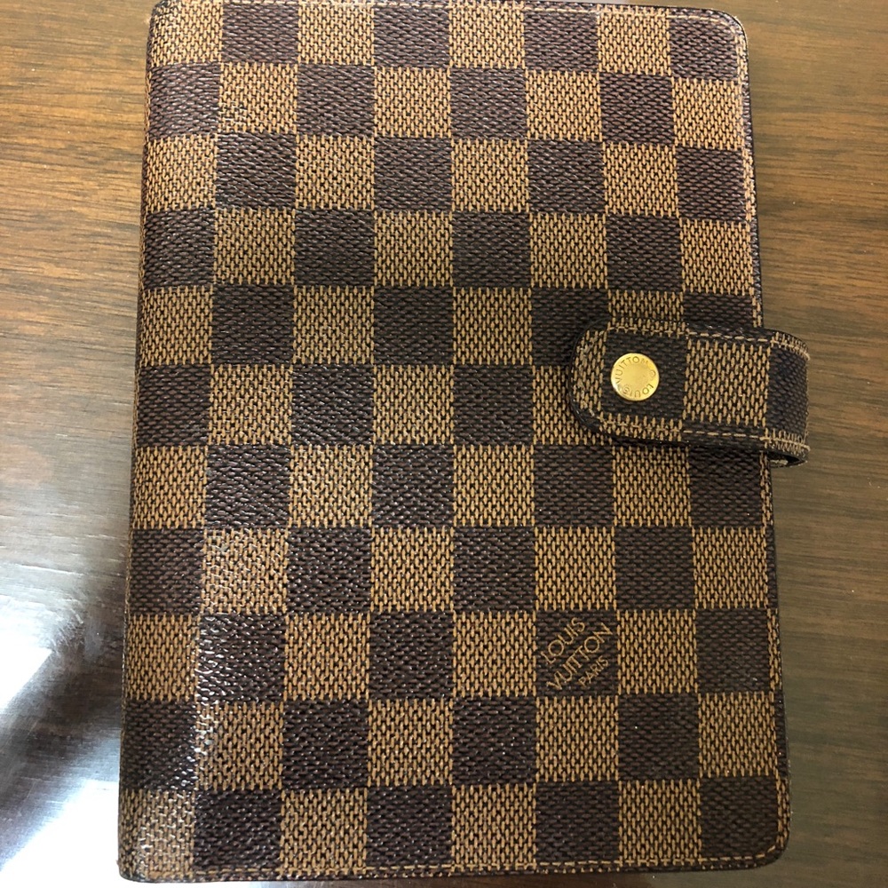 SOLD Authentic Louis Vuitton MM DE Agenda